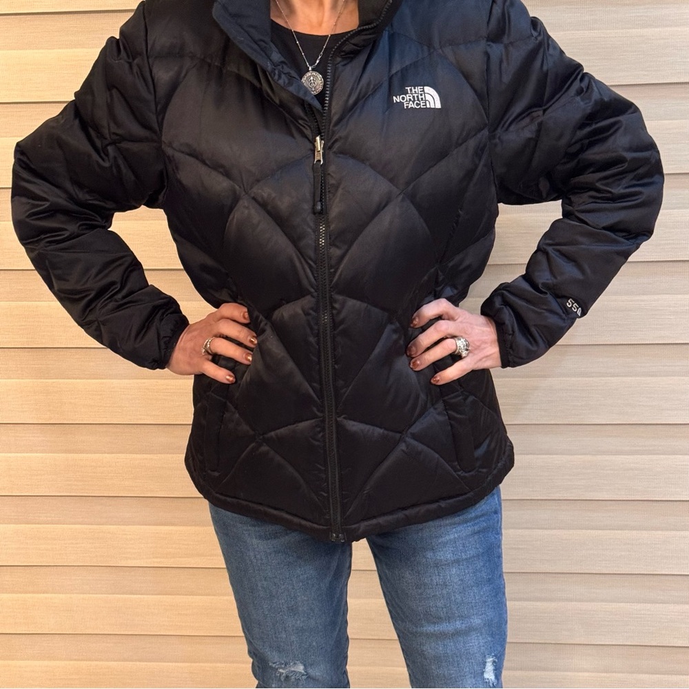 The North Face Women's Black Puffer Jacket 550